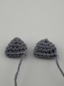 gray cat amigurumi hears